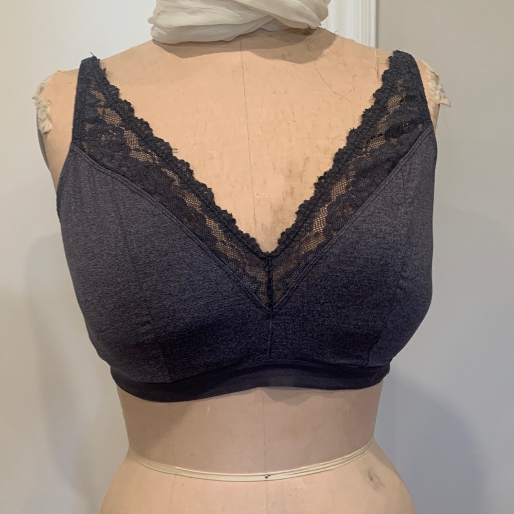 Torrid Curve Elegant Lace Trim Dark Gray Stretch Bra